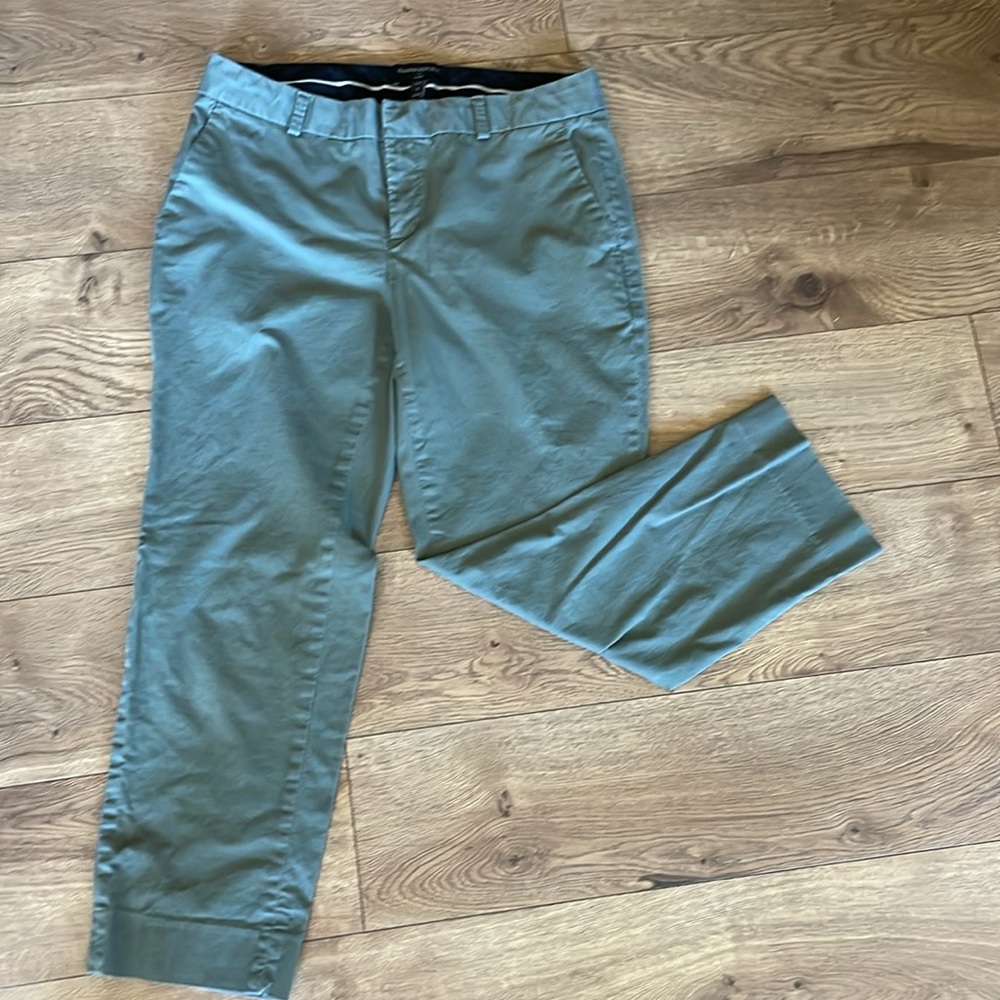 Banana Republic Avery Pant. Ankle length.size 6 P.
